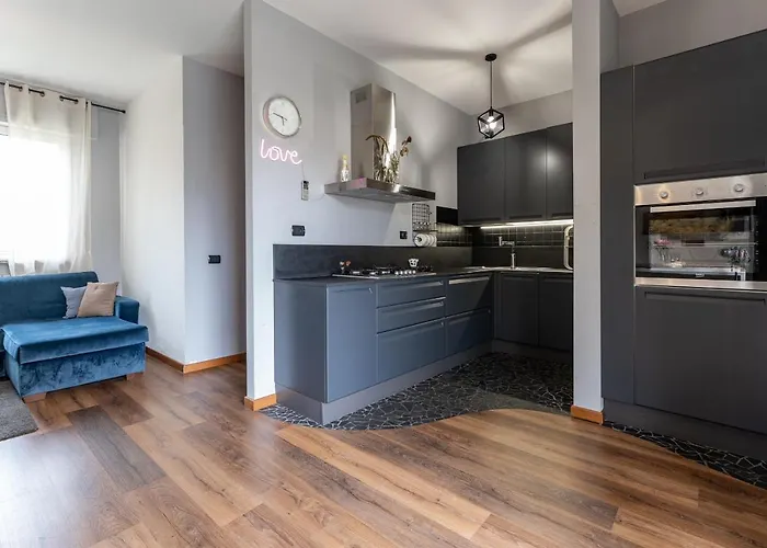 La Casa Di Vittoria 펜션 아로나